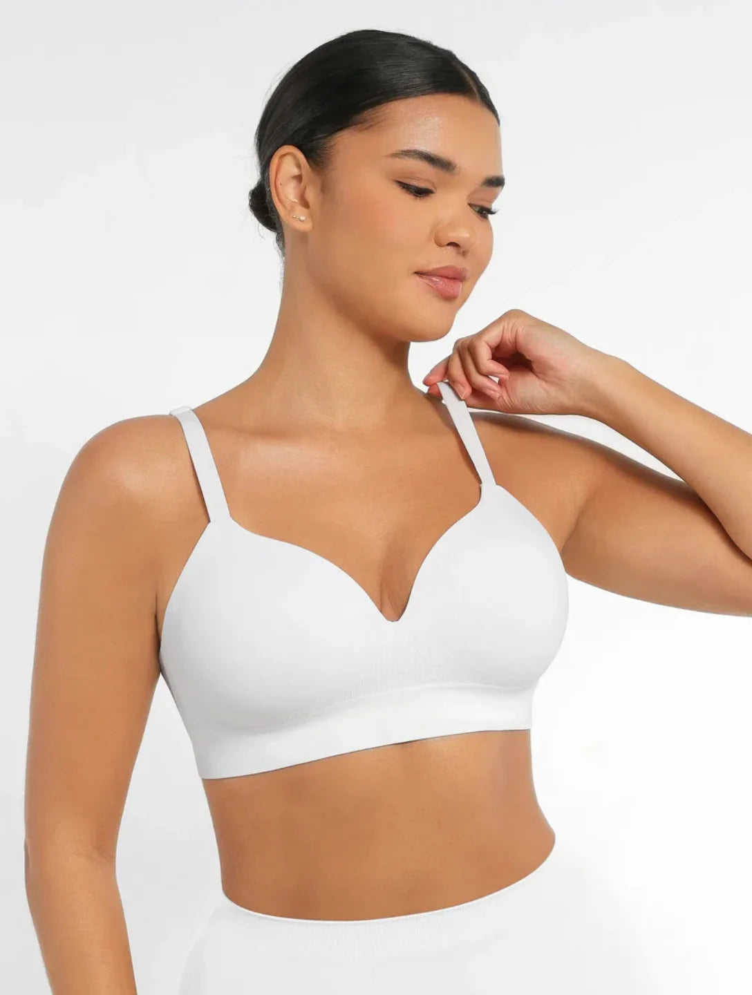Seamless Wireless Support Bra