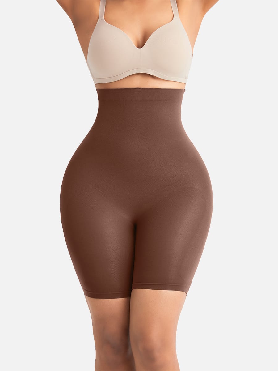 Buckle Strap Waist Trimmer Shorts