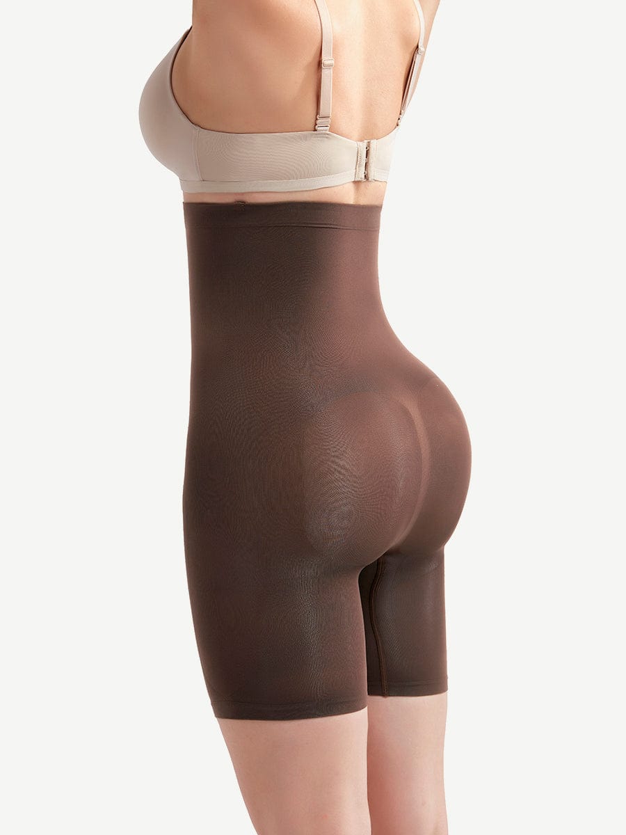 Buckle Strap Waist Trimmer Shorts