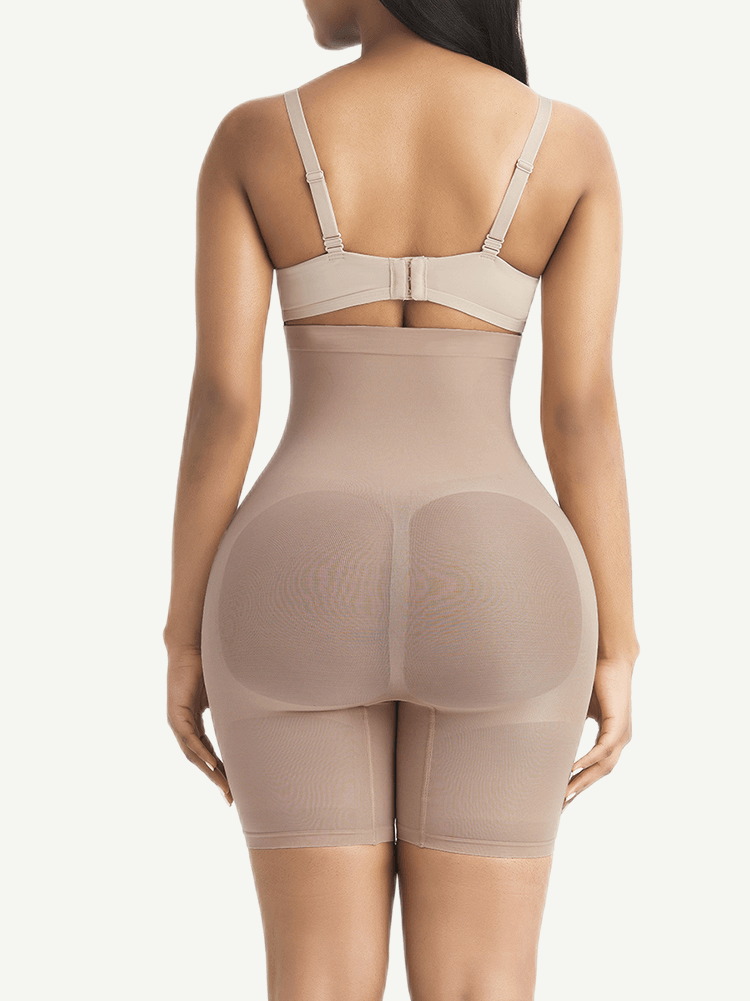 Buckle Strap Waist Trimmer Shorts