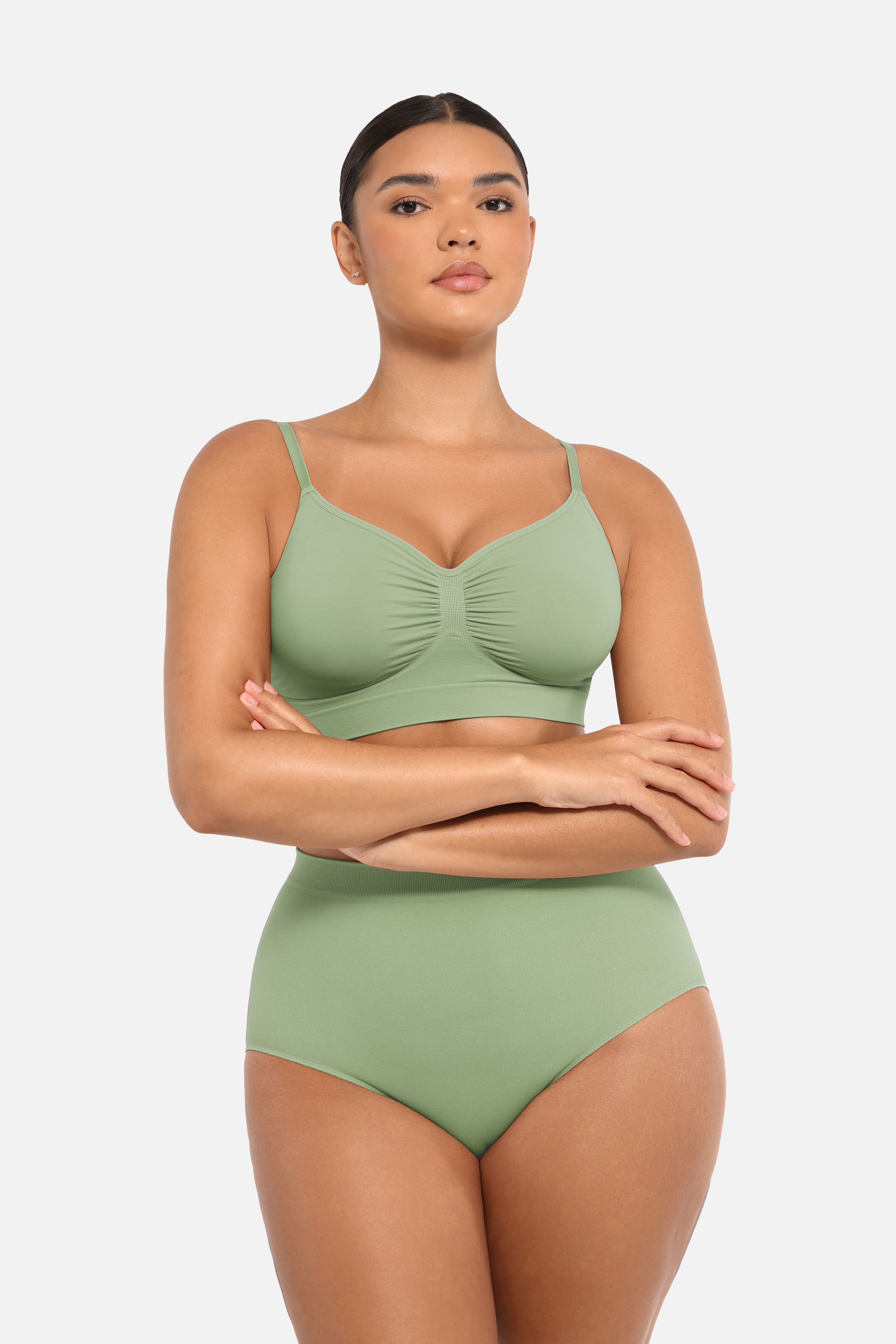 Seamless Peach Hip Brief