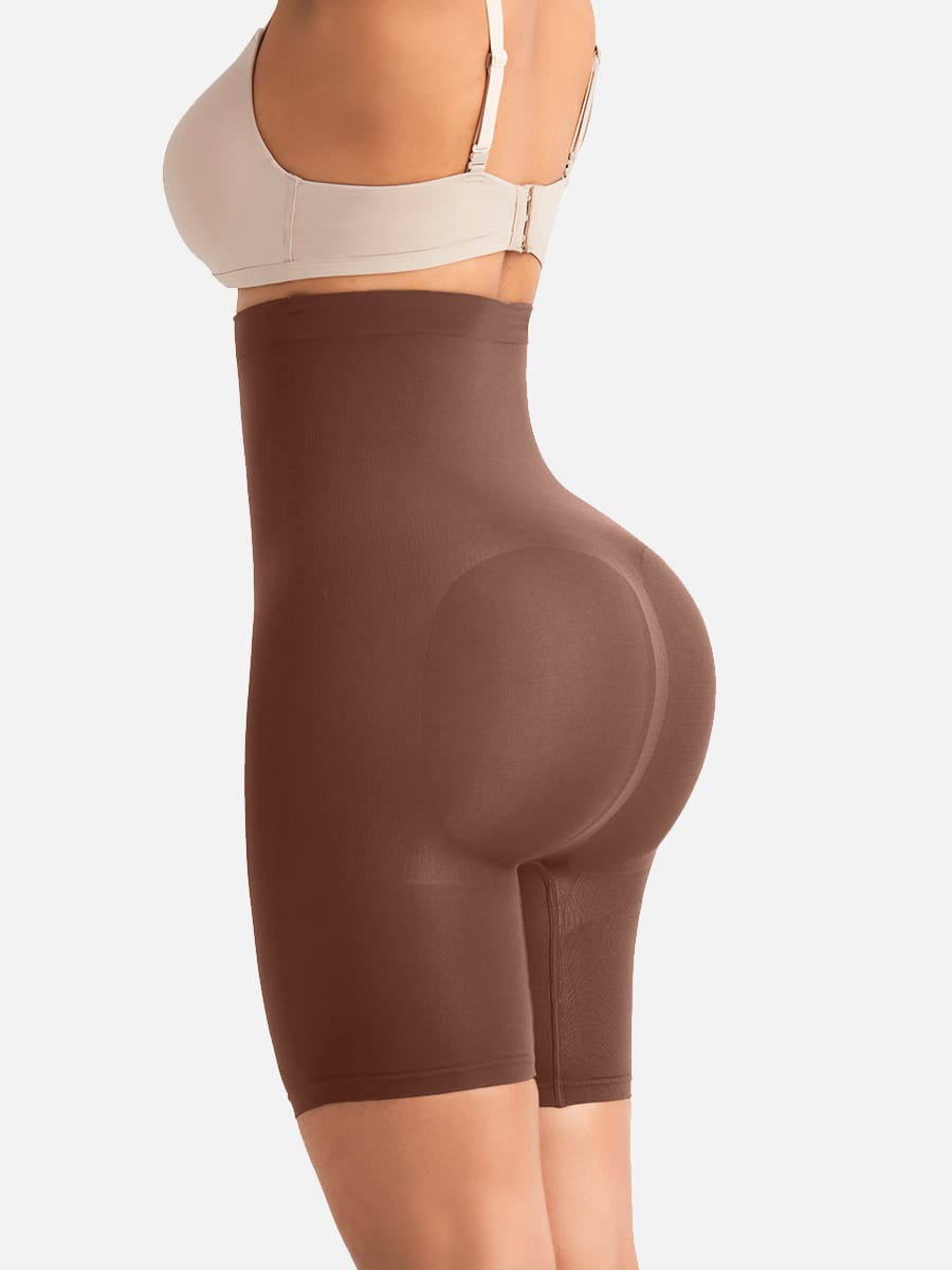 Buckle Strap Waist Trimmer Shorts
