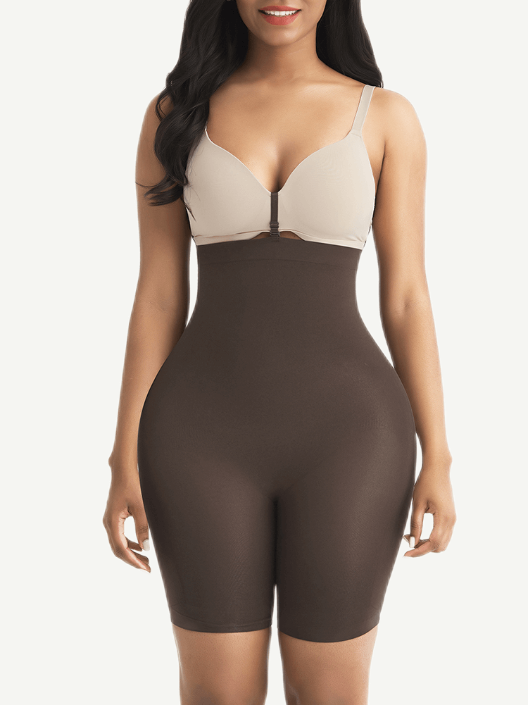 Buckle Strap Waist Trimmer Shorts