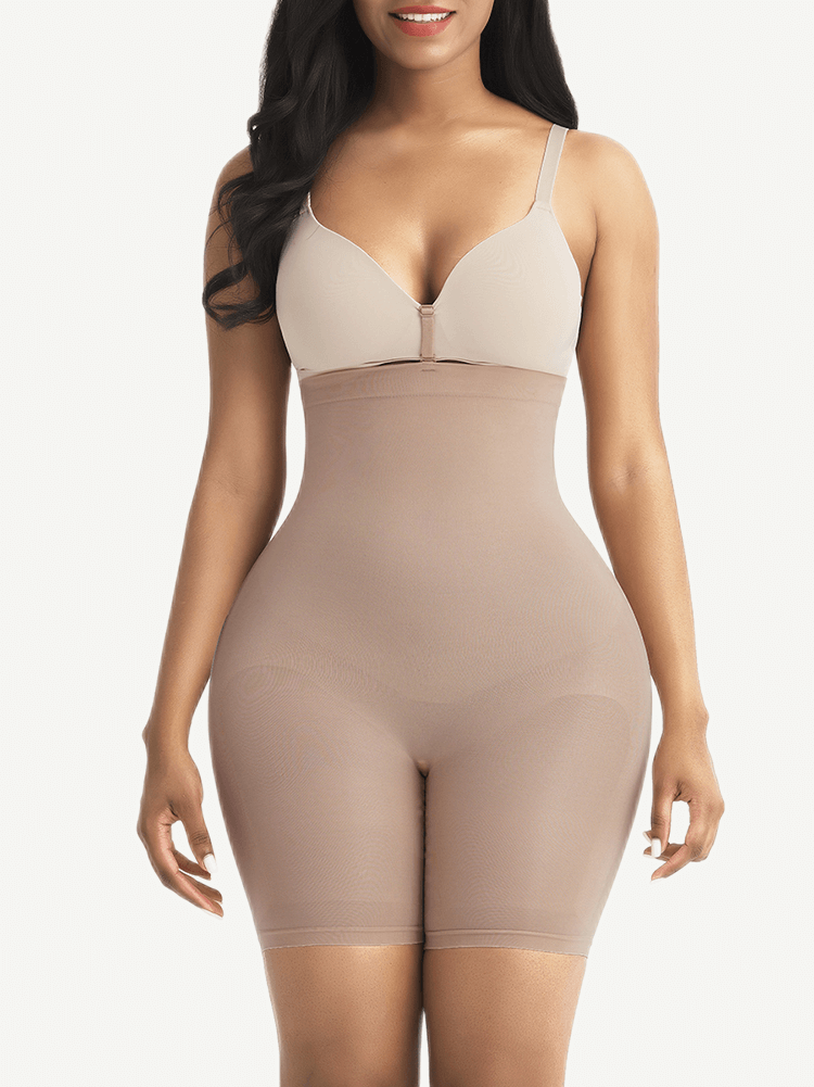 Buckle Strap Waist Trimmer Shorts